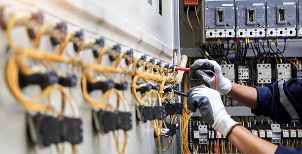 Professional Electrician technician working in Harbour Heights, FL